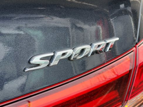 Used 2023 Honda Civic Sport image 29