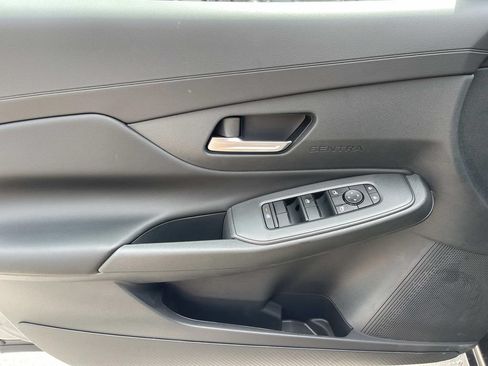 New 2026 Nissan Sentra SV w/ SV Convenience Package FWD image 21