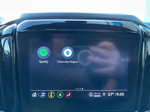 Used 2023 Chevrolet Traverse RS image 29