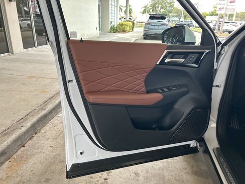 New 2026 Mitsubishi Outlander SEL image 38
