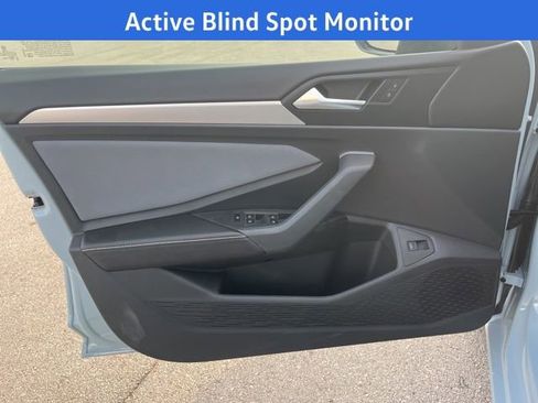 New 2026 Volkswagen Jetta SE image 7