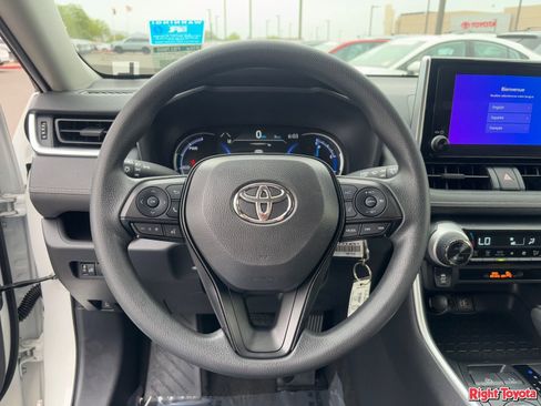 Certified 2025 Toyota RAV4 LE AWD/4WD image 21
