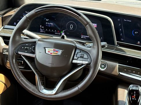 Used 2023 Cadillac Escalade Premium Luxury w/ Performance Package image 14