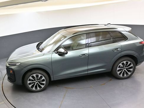 New 2026 Audi Q3 quattro 2.0T AWD/4WD image 46