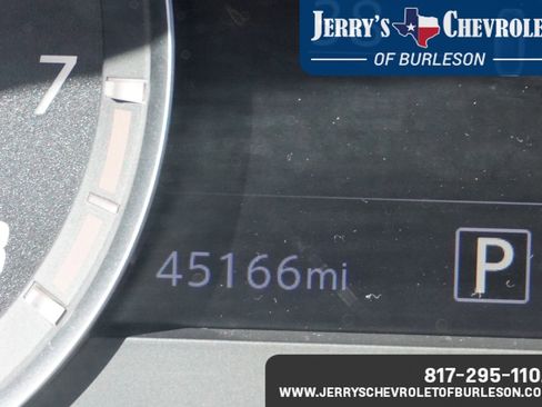 Used 2022 Nissan Frontier SV image 9