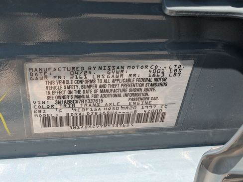 Used 2024 Nissan Sentra SV FWD image 36