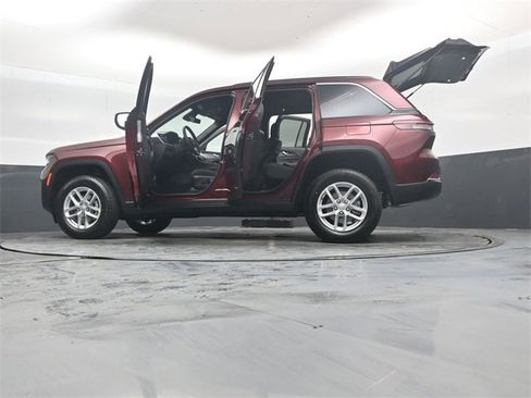 New 2025 Jeep Grand Cherokee Laredo image 53