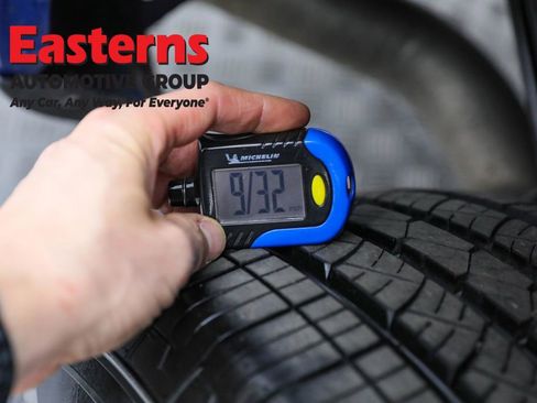 Used 2022 Chevrolet Silverado 1500 Custom image 28