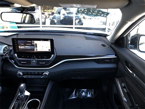 Used 2023 Nissan Altima 2.5 SR w/ SR Premium Package image 29