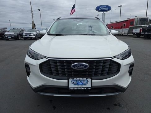 New 2025 Ford Escape Base w/ Class II Trailer Tow Package image 11