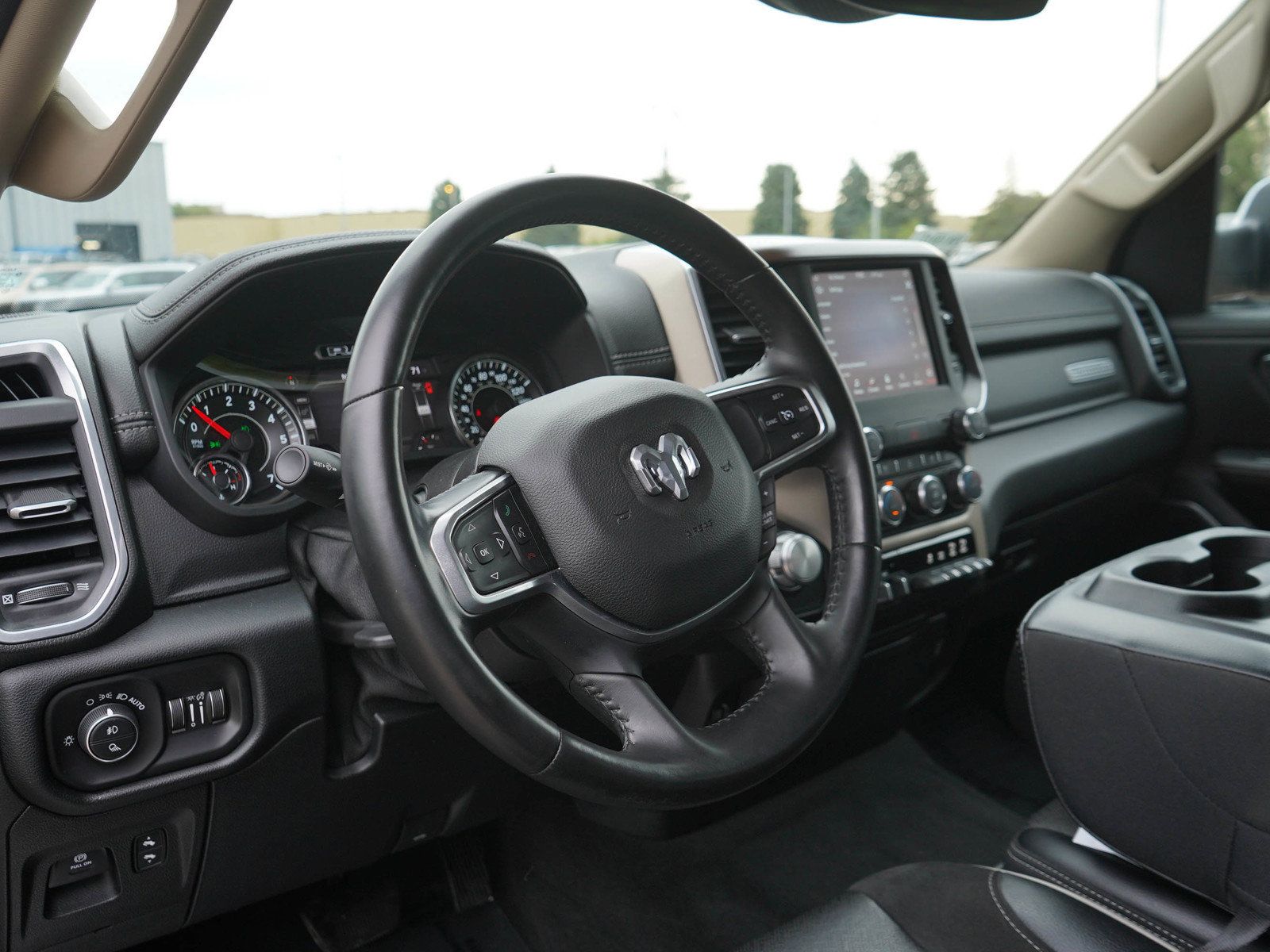 Used 2021 RAM 1500 Laramie AWD/4WD image 25
