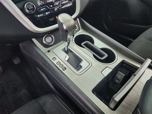 Used 2016 Nissan Murano SV w/ Premium Package image 14