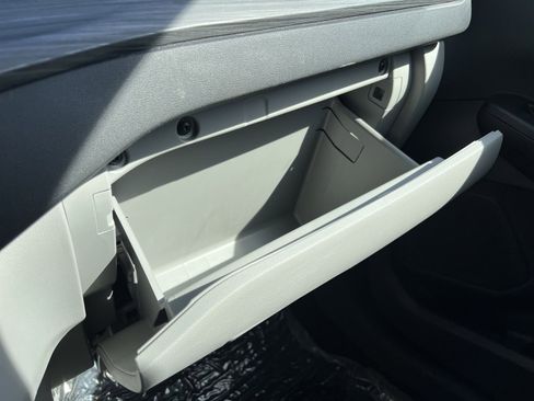 Used 2023 Ford Escape Platinum image 28