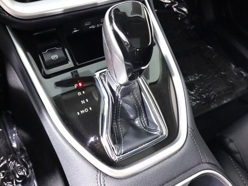 Used 2022 Subaru Outback Limited image 23