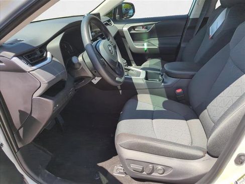 New 2025 Toyota RAV4 XLE image 12