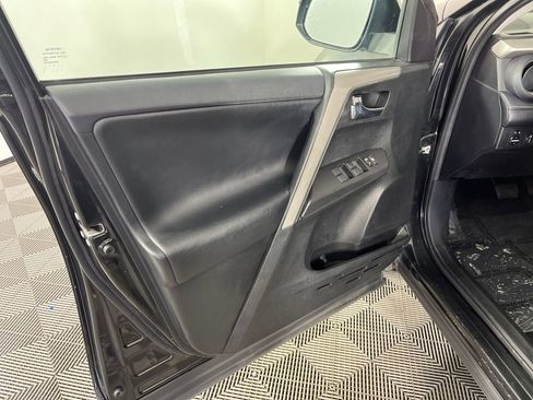 Used 2018 Toyota RAV4 XLE w/ Plus Extra Value Package image 10