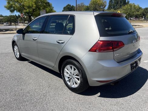Used 2015 Volkswagen Golf SE image 7