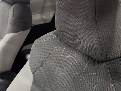 Used 2022 Toyota RAV4 XLE image 34