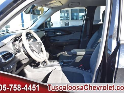 Used 2023 Chevrolet TrailBlazer LT w/ Convenience Package image 18