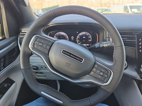 New 2026 Jeep Grand Wagoneer 4WD image 17