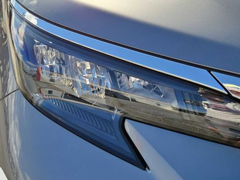 New 2026 Toyota Sienna XLE FWD image 14