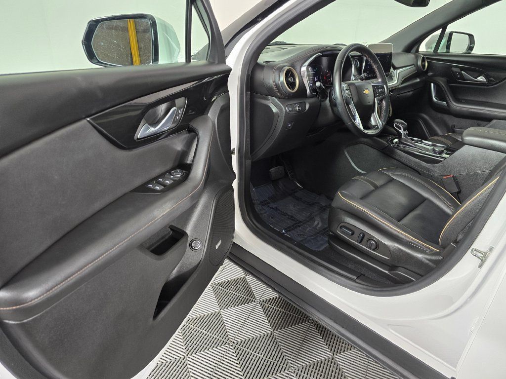 Used 2023 Chevrolet Blazer Premier AWD/4WD image 21