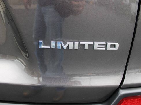 Used 2021 Jeep Cherokee Limited AWD/4WD image 11