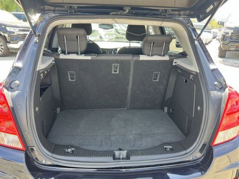 Used 2021 Chevrolet Trax LS w/ Tint and Cruise Package image 25
