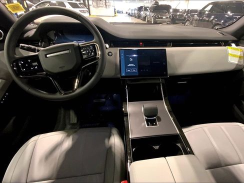 New 2026 Land Rover Range Rover Evoque S image 5