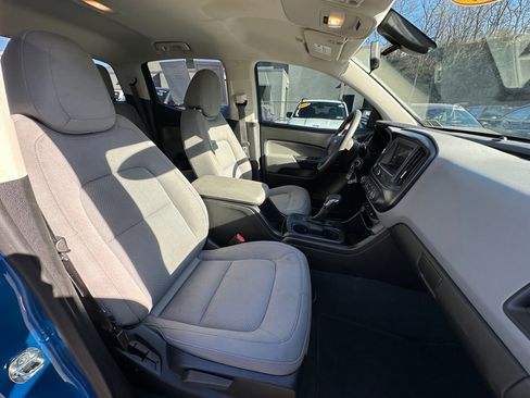 Used 2022 Chevrolet Colorado W/T w/ Custom Special Edition image 19