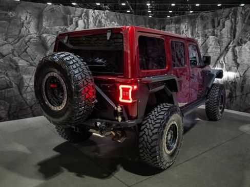 Used 2021 Jeep Wrangler Unlimited Rubicon w/ Trailer Tow Package image 16