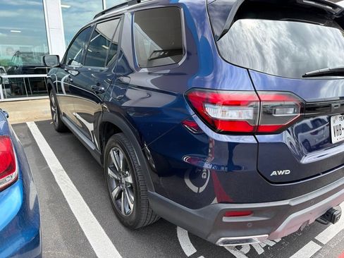 Used 2024 Honda Pilot Touring image 6