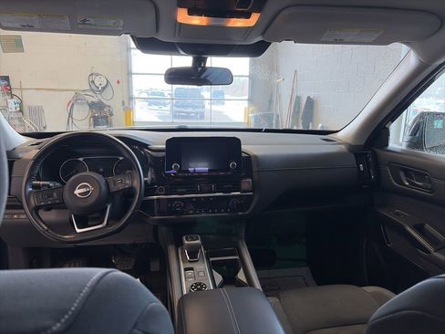 Used 2023 Nissan Pathfinder SV w/ Cargo Package AWD/4WD image 12