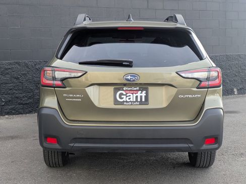 Used 2025 Subaru Outback Premium image 6