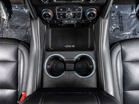 Used 2021 Chevrolet Tahoe Z71 image 28