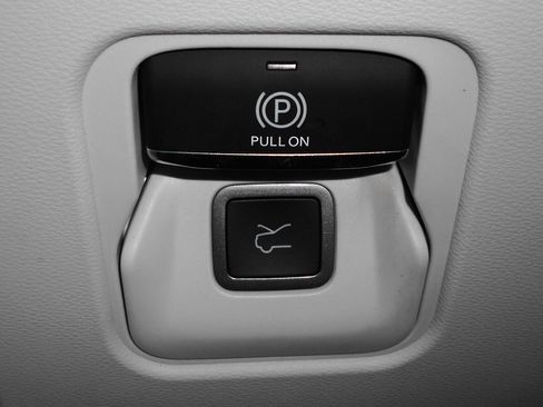 New 2026 Jeep Cherokee Overland image 26