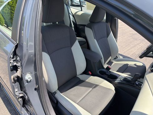 Used 2023 Toyota Corolla LE FWD image 28