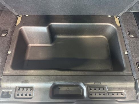Used 2021 Jeep Wrangler Unlimited Sahara w/ Uconnect 4C Nav & Sound Group AWD/4WD image 32