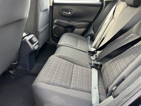 Used 2023 Honda HR-V LX image 15