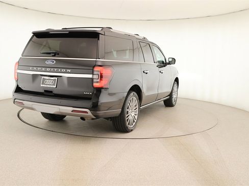 Used 2024 Ford Expedition Max Limited image 6