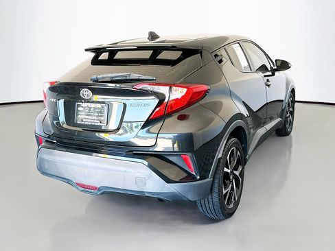Used 2019 Toyota C-HR Limited FWD image 7
