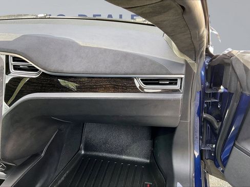 Used 2016 Tesla Model S 90D image 25