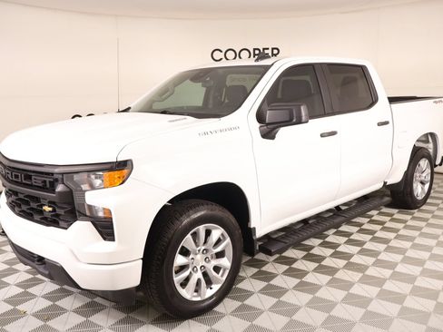 Used 2025 Chevrolet Silverado 1500 Custom AWD/4WD image 9