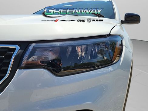 Used 2024 Jeep Compass Latitude AWD/4WD image 26