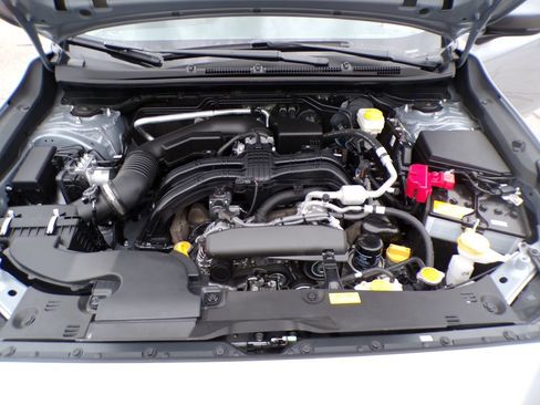 Used 2025 Subaru Crosstrek 2.0i Premium image 31