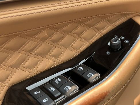 Used 2023 Jeep Grand Cherokee Summit image 18