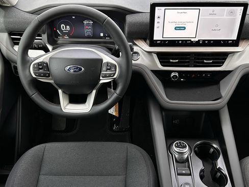 New 2026 Ford Explorer Active RWD image 13