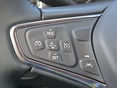 Used 2024 Chevrolet Equinox LT w/ LPO, Floor Liner Package FWD image 23