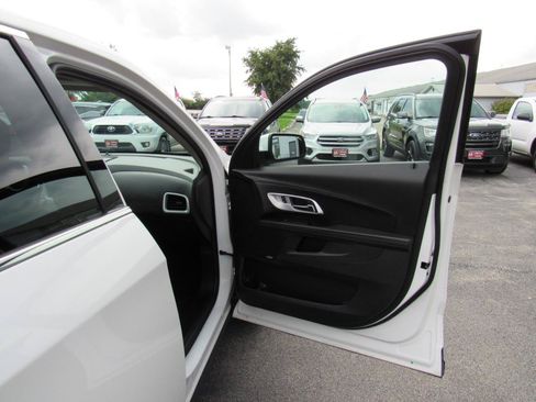 Used 2017 Chevrolet Equinox LT AWD/4WD image 33