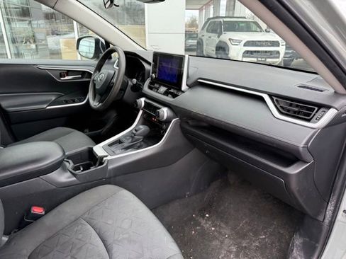 Used 2023 Toyota RAV4 XLE image 34